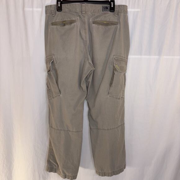 The North Face Pants Mens Khaki Cargo Size 34 Short EUC - Picture 2 of 12